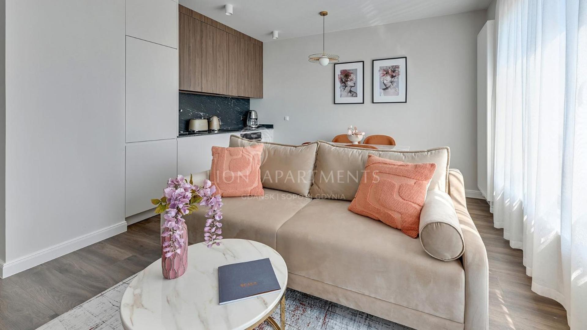 Scala City Center Apartments With Parking By Lion Apartments グダニスク エクステリア 写真