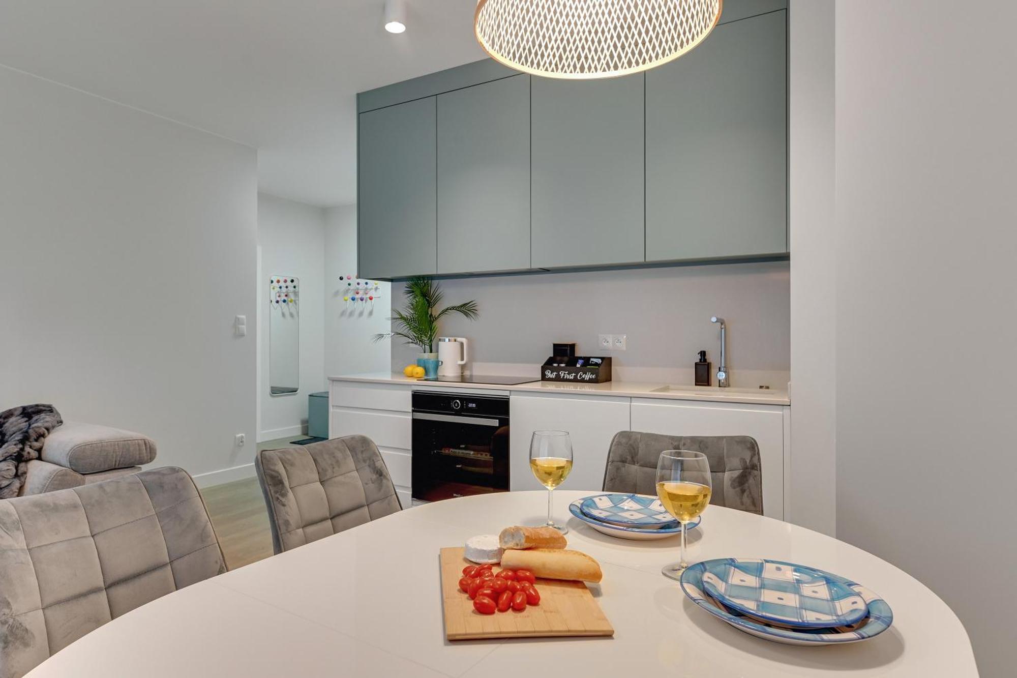 Scala City Center Apartments With Parking By Lion Apartments グダニスク エクステリア 写真