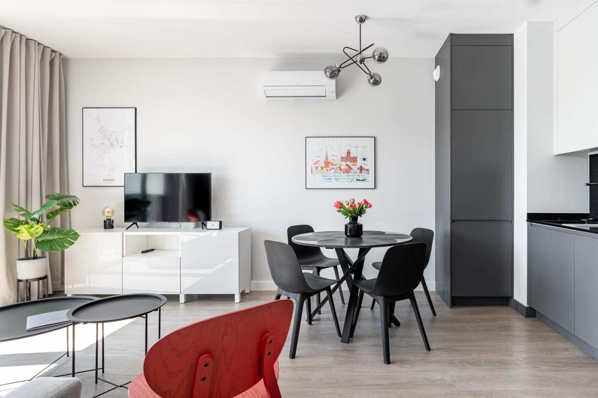 Scala City Center Apartments With Parking By Lion Apartments グダニスク エクステリア 写真