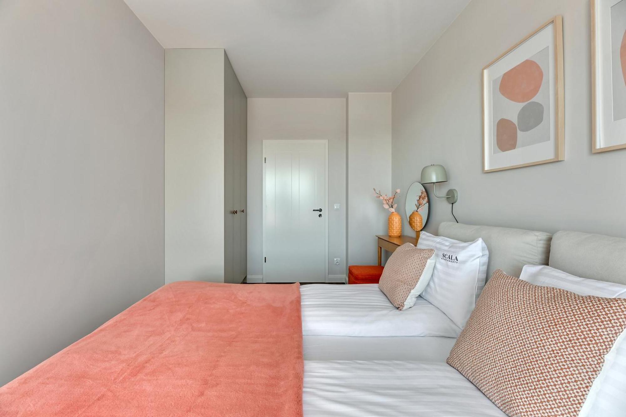 Scala City Center Apartments With Parking By Lion Apartments グダニスク エクステリア 写真