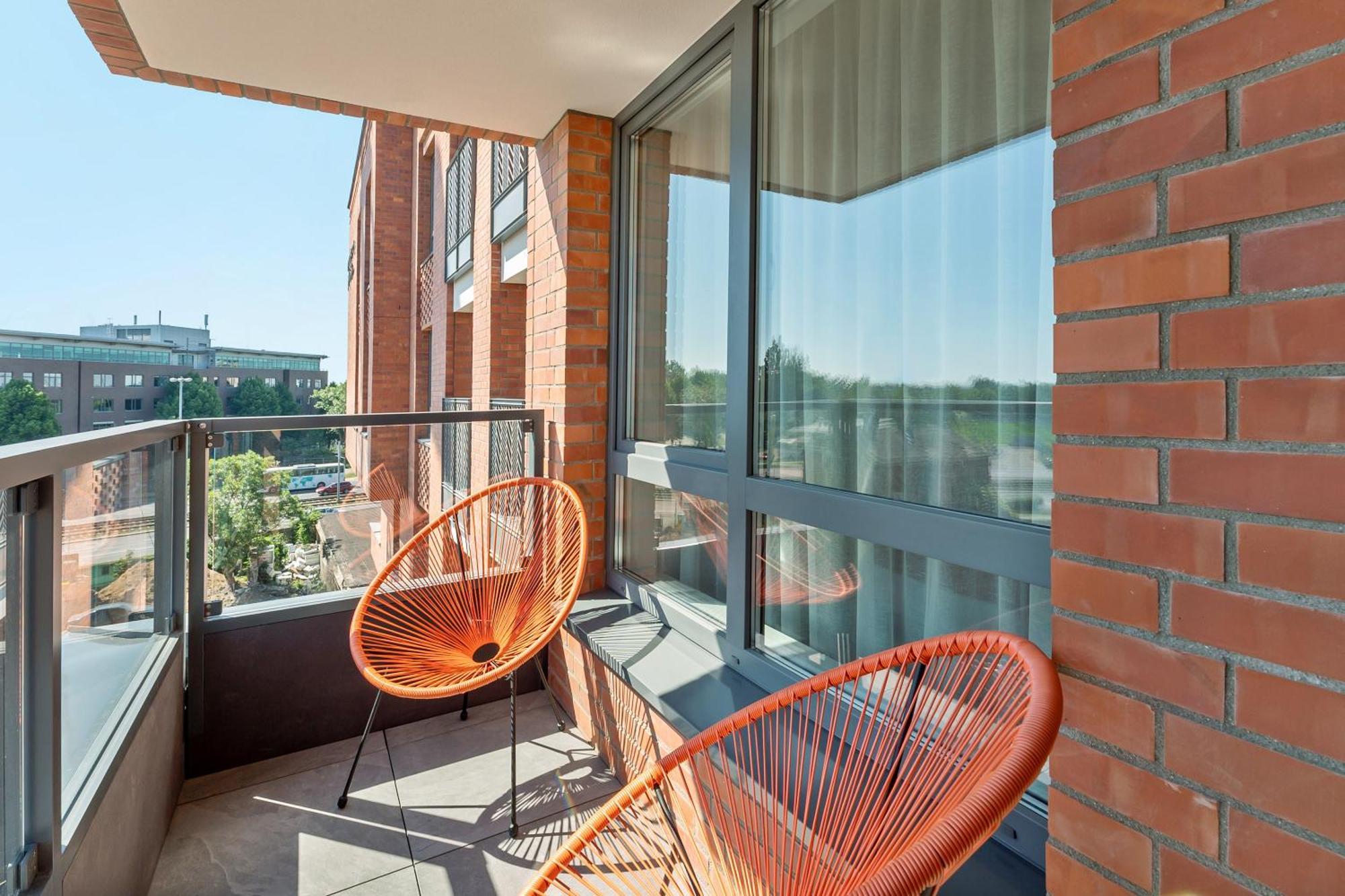 Scala City Center Apartments With Parking By Lion Apartments グダニスク エクステリア 写真