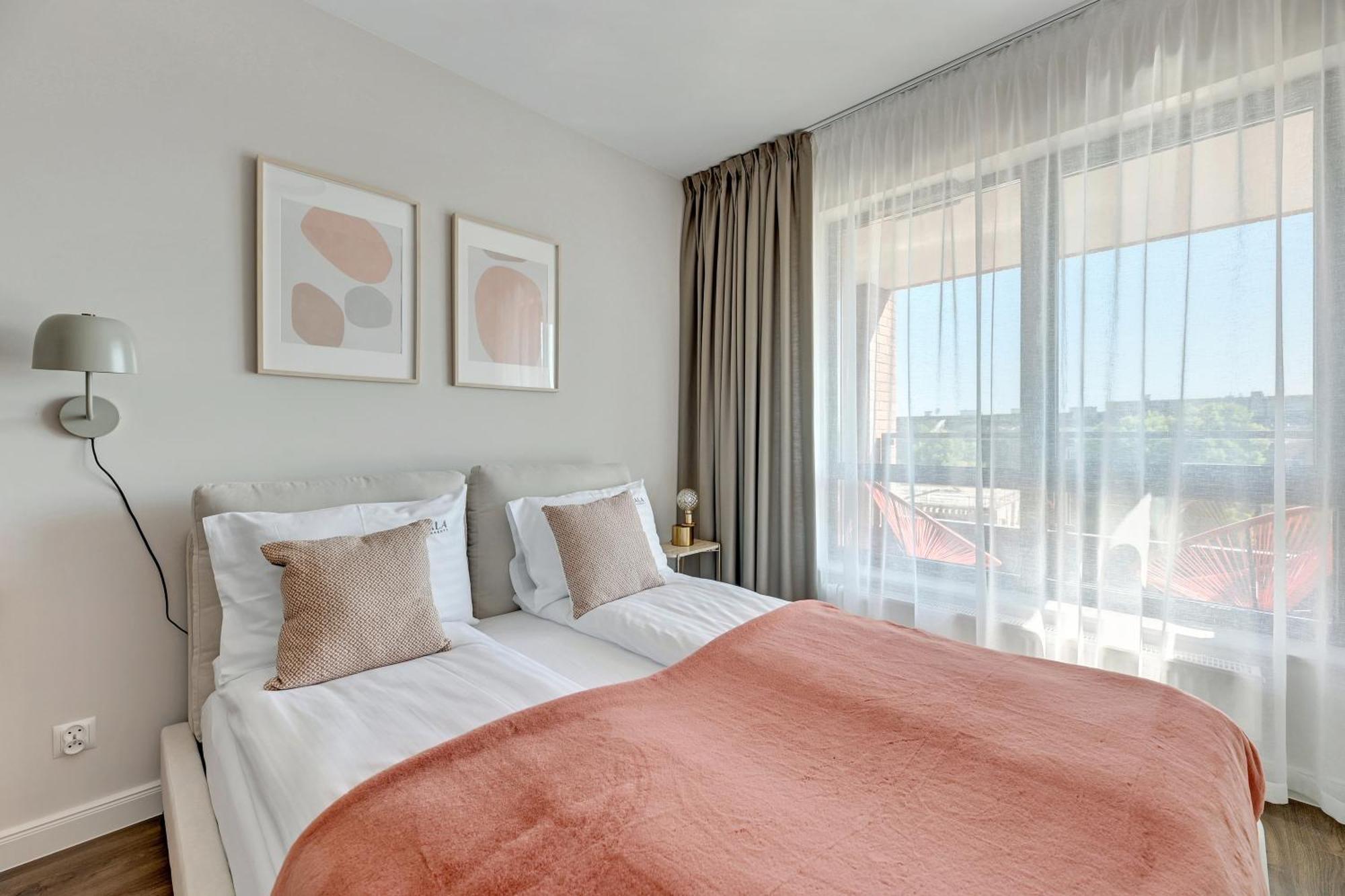 Scala City Center Apartments With Parking By Lion Apartments グダニスク エクステリア 写真