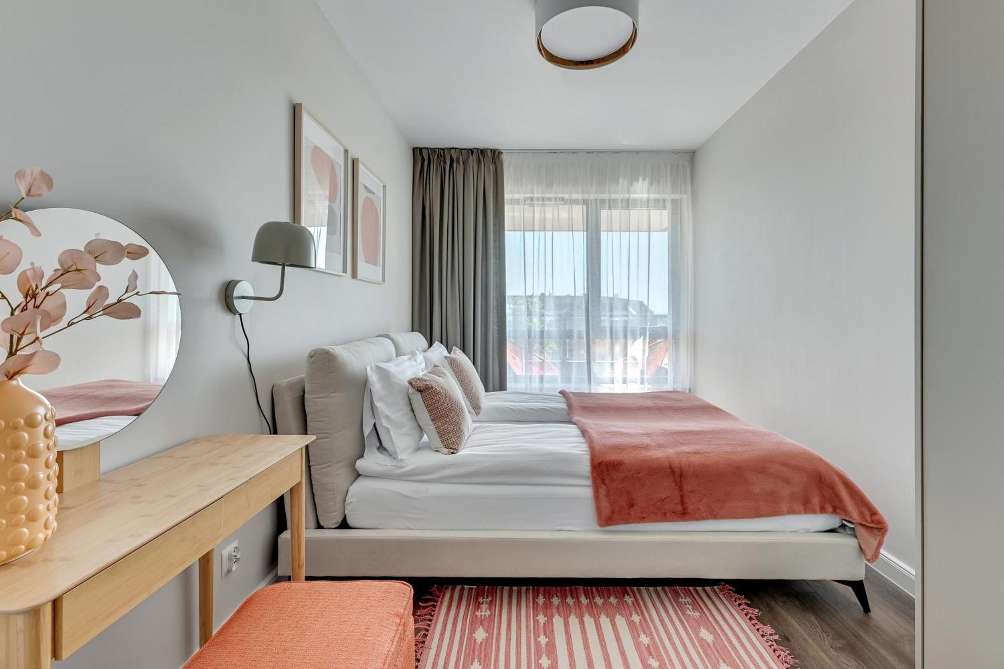 Scala City Center Apartments With Parking By Lion Apartments グダニスク エクステリア 写真