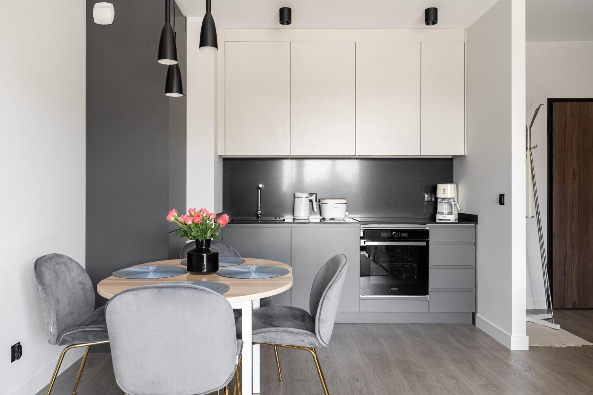 Scala City Center Apartments With Parking By Lion Apartments グダニスク エクステリア 写真