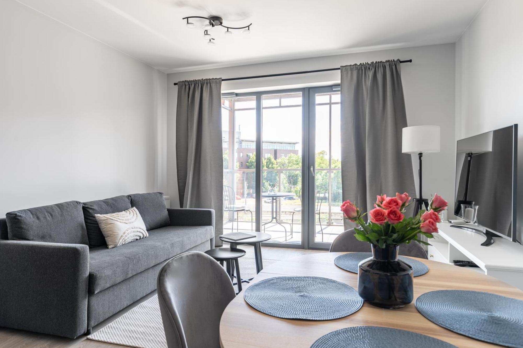 Scala City Center Apartments With Parking By Lion Apartments グダニスク エクステリア 写真